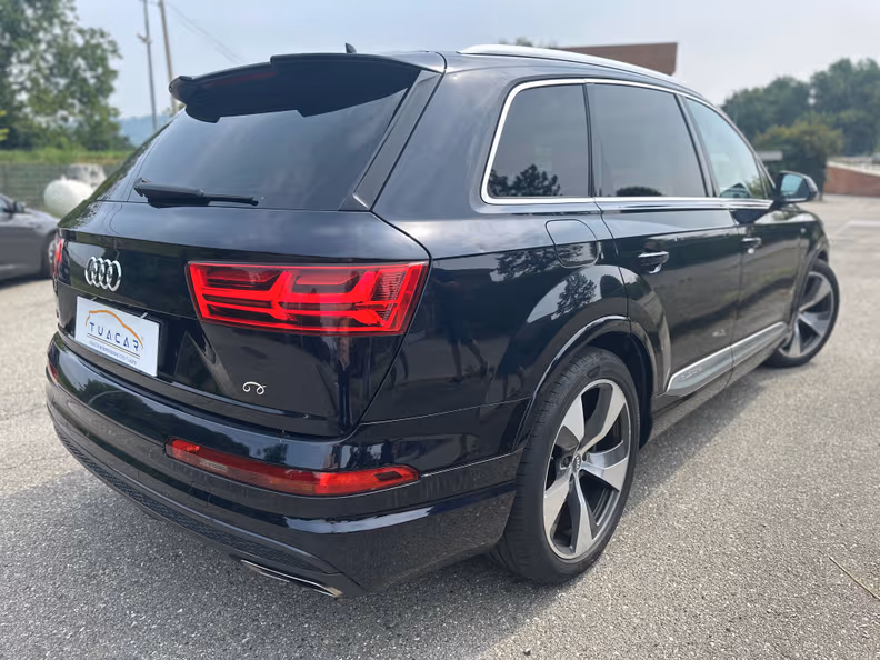 Audi Q7 - 5