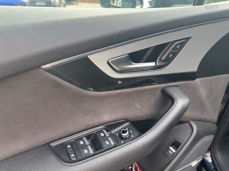 Audi Q7 - 36