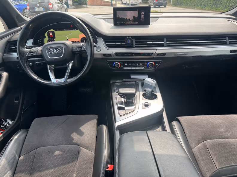 Audi Q7 - 40