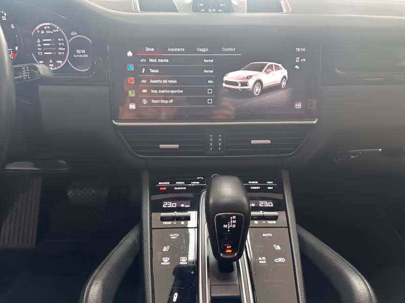 Porsche Cayenne - 15