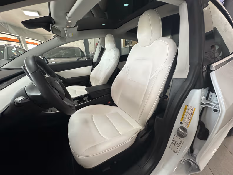 Tesla Model 3 - 13