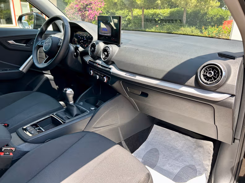 Audi Q2 - 18