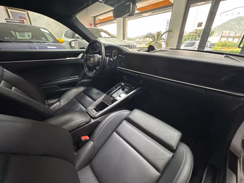 Porsche 911 - 9