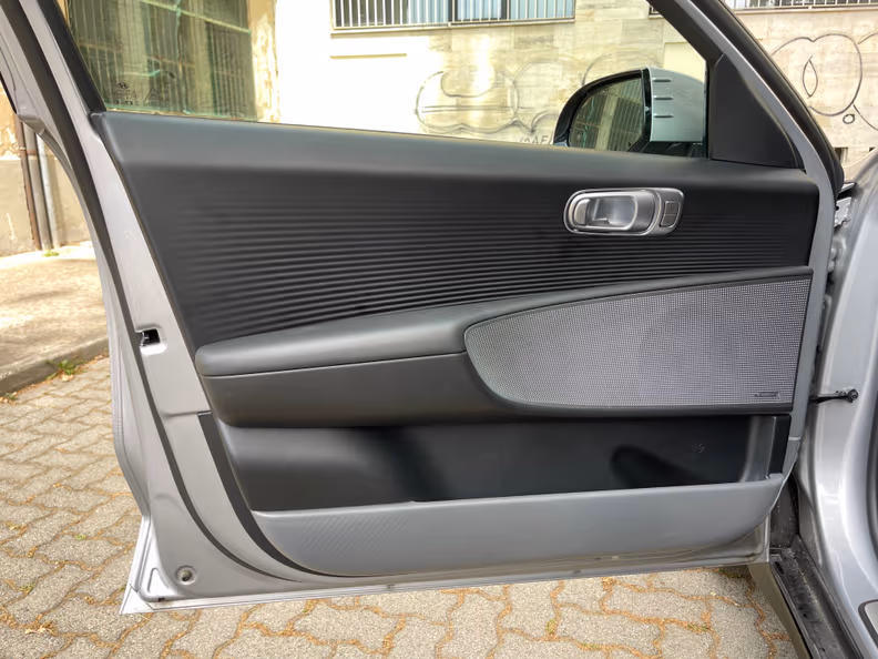 Hyundai IONIQ 6 - 37