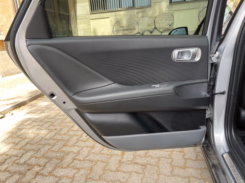 Hyundai IONIQ 6 - 40