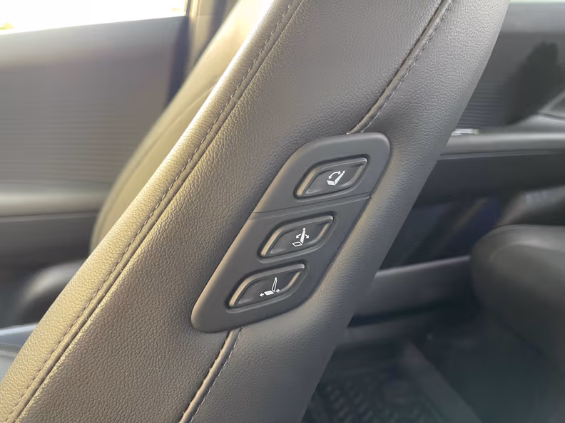 Hyundai IONIQ 6 - 24