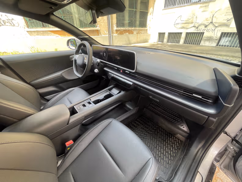 Hyundai IONIQ 6 - 32