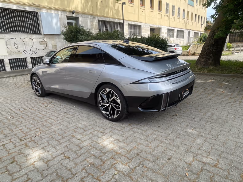 Hyundai IONIQ 6 - 7