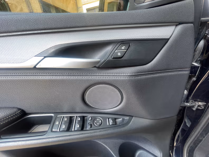 BMW X6 - 36