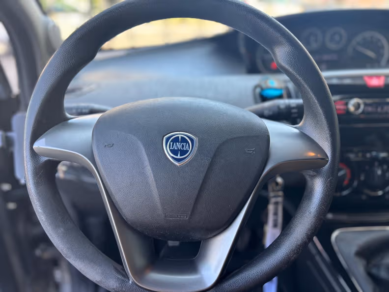 Lancia Ypsilon - 21