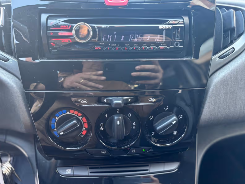 Lancia Ypsilon - 15