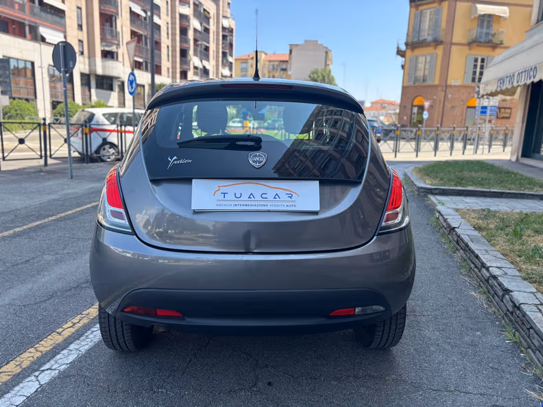 Lancia Ypsilon - 24