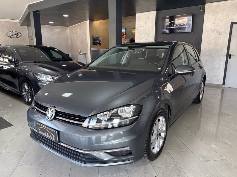 VW Golf