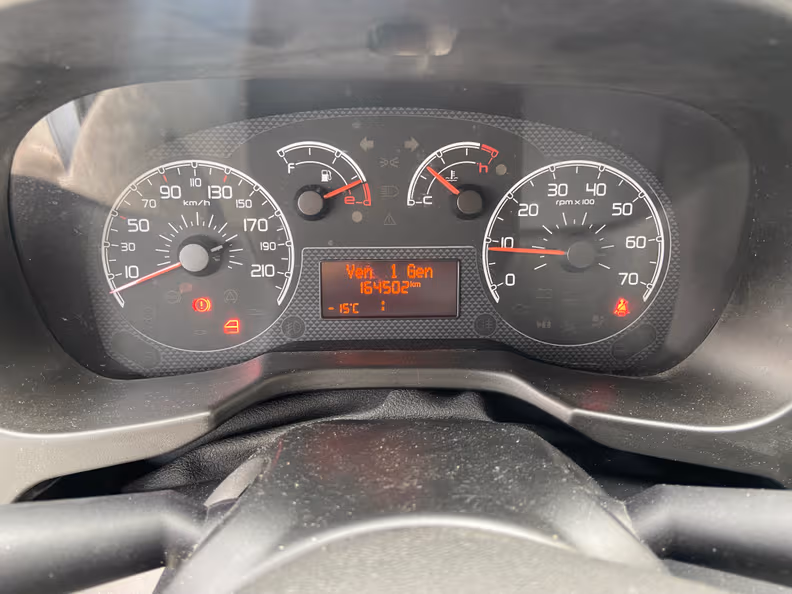 Fiat Qubo - 12