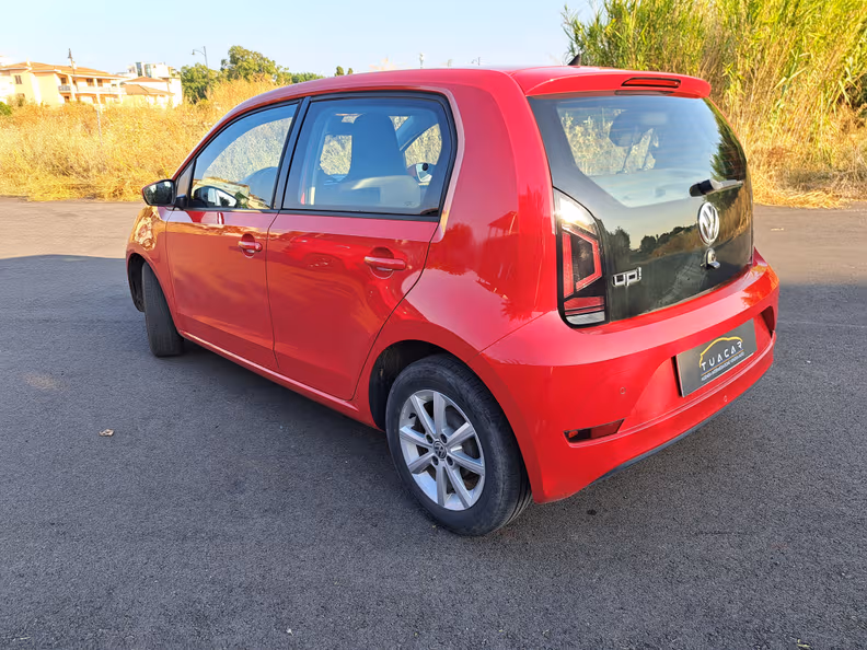 VW UP! - 7