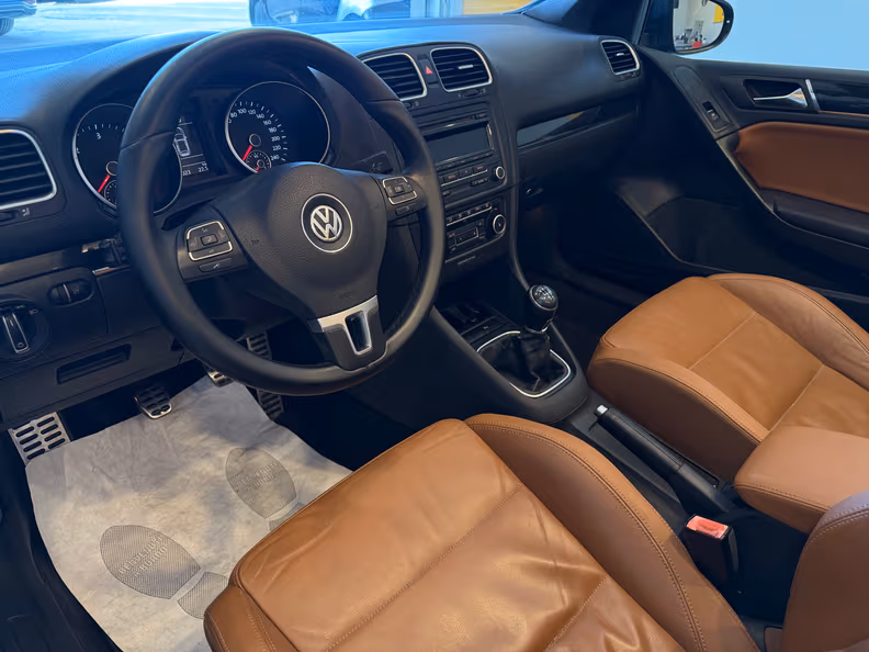 VW Golf - 8
