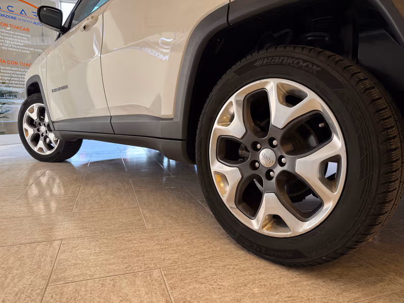 Jeep Compass - 9