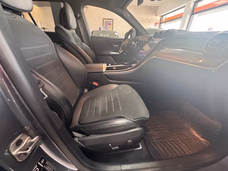 Mercedes-Benz GLC-Class - 14