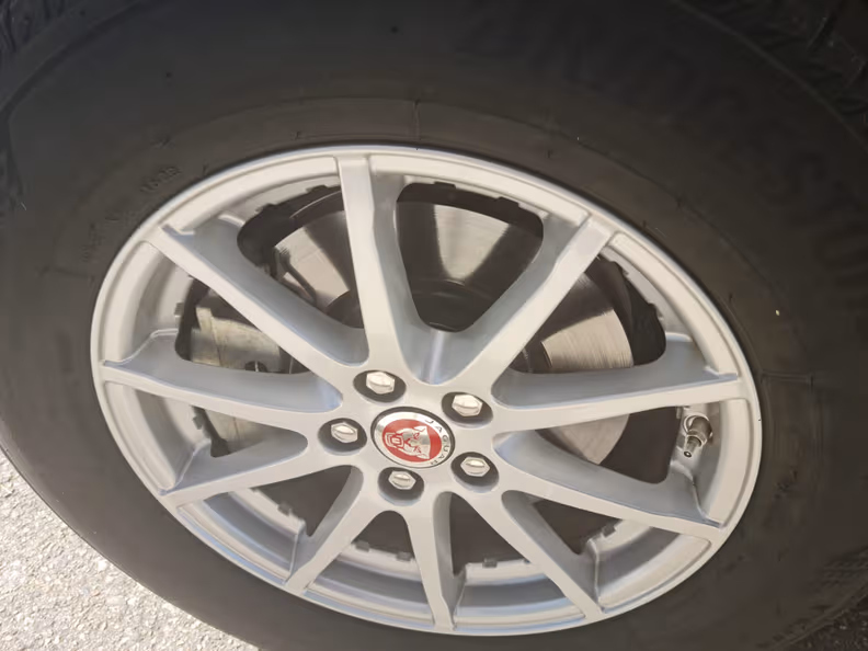 Jaguar E-Pace - 18