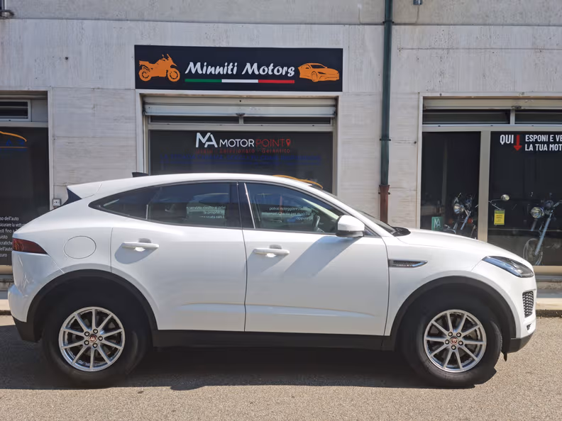 Jaguar E-Pace - 4