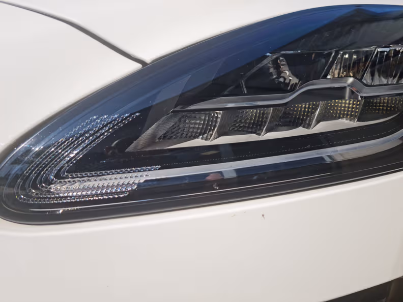 Jaguar E-Pace - 12