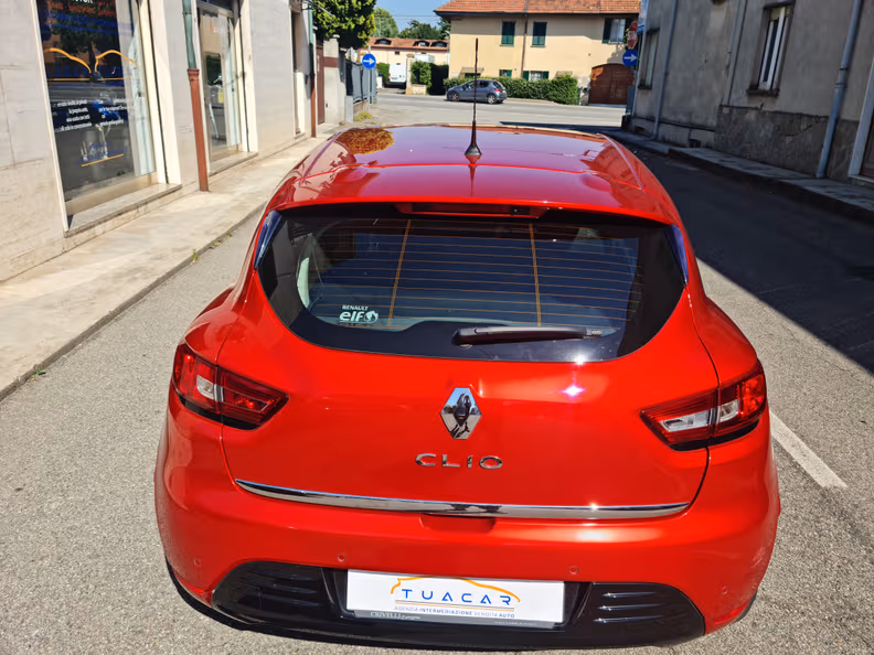 Renault Clio - 14