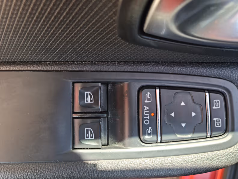 Renault Clio - 33