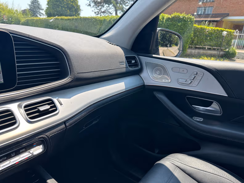 Mercedes-Benz GLE-Class - 26