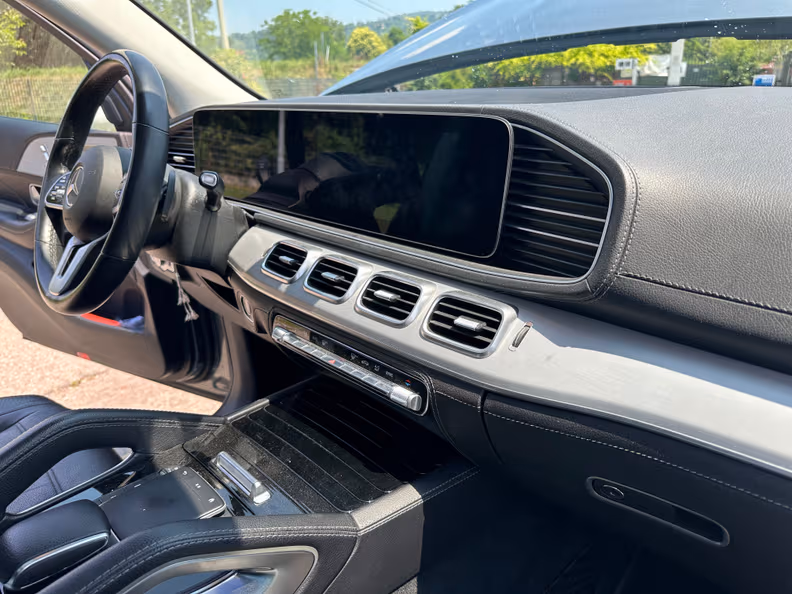 Mercedes-Benz GLE-Class - 23