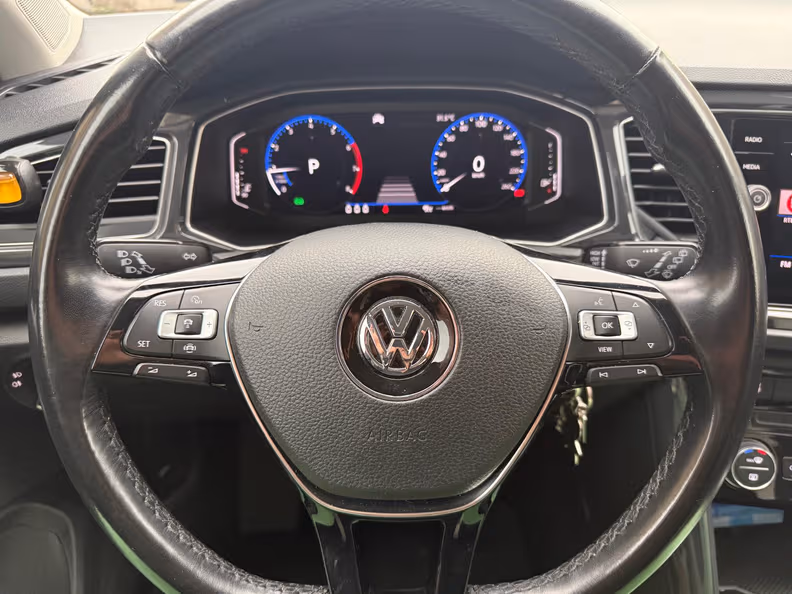 Volkswagen T-ROC - 13