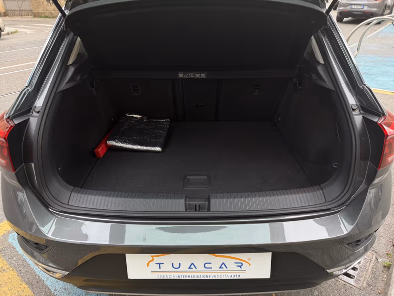 Volkswagen T-ROC - 33