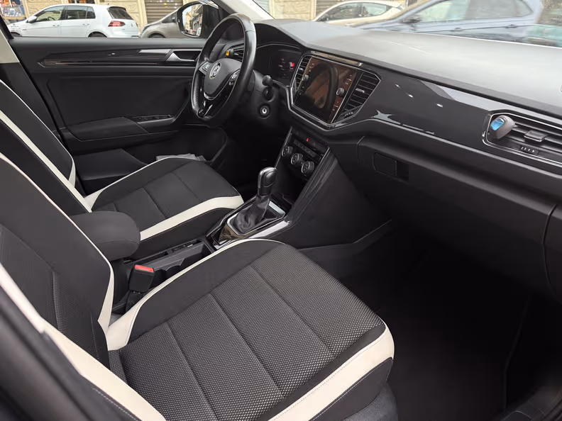 Volkswagen T-ROC - 27
