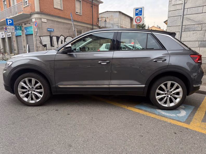 Volkswagen T-ROC - 4