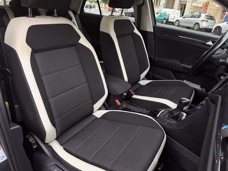 Volkswagen T-ROC - 28