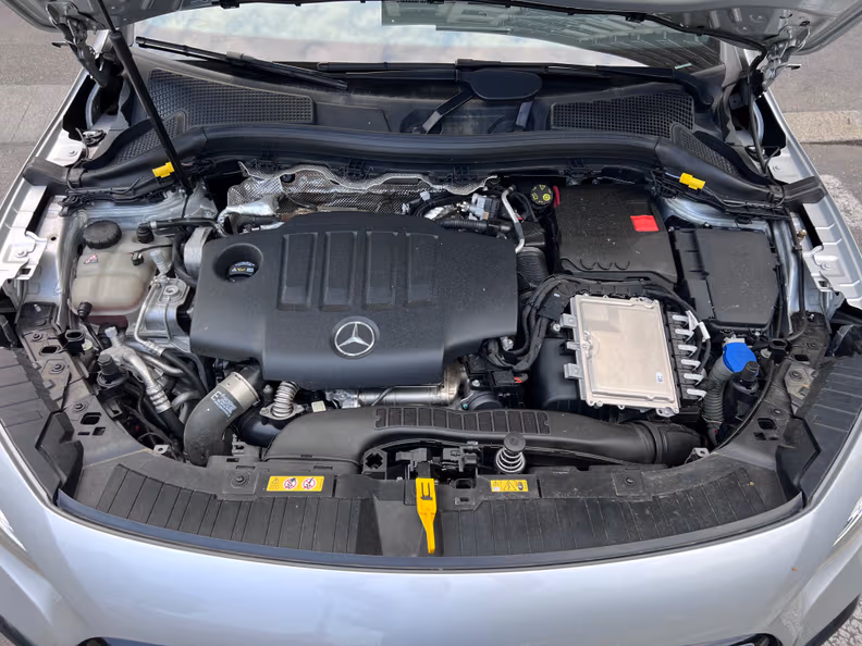 Mercedes-Benz GLA-Class - 40