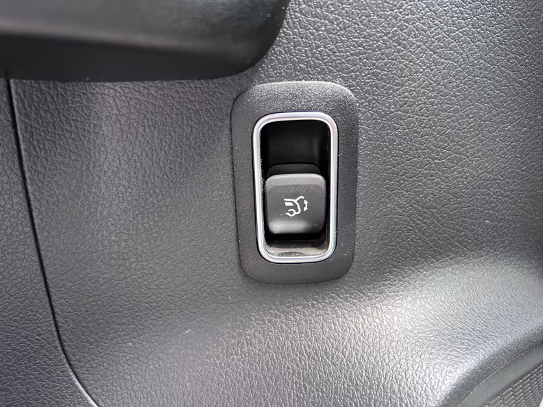 Mercedes-Benz GLA-Class - 35
