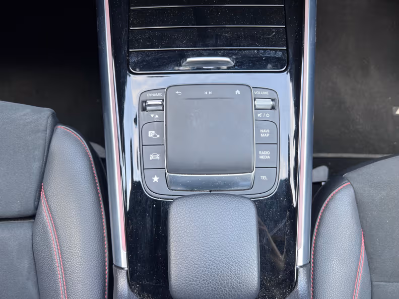 Mercedes-Benz GLA-Class - 15