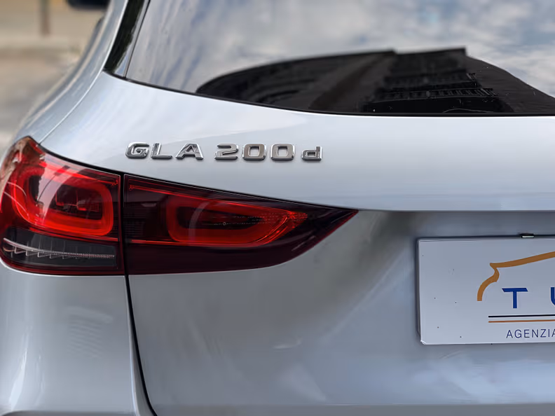 Mercedes-Benz GLA-Class - 23