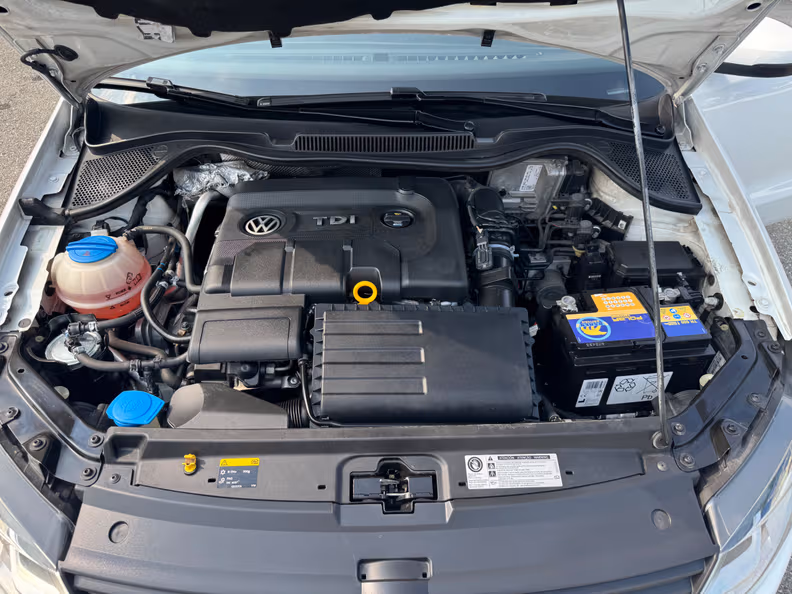 VW Polo - 34