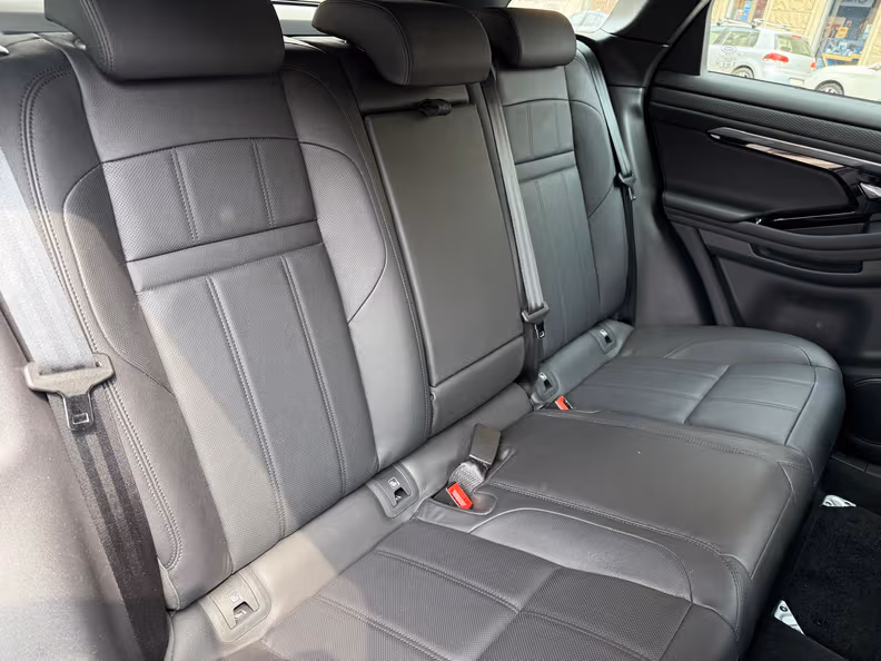 Land Rover Range Rover Evoque - 25