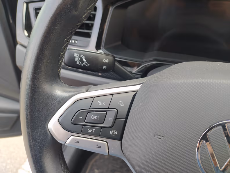 VW Polo - 48