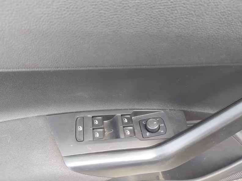 VW Polo - 30