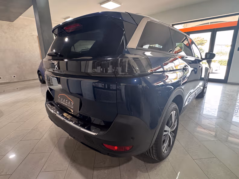 Peugeot 5008 - 5