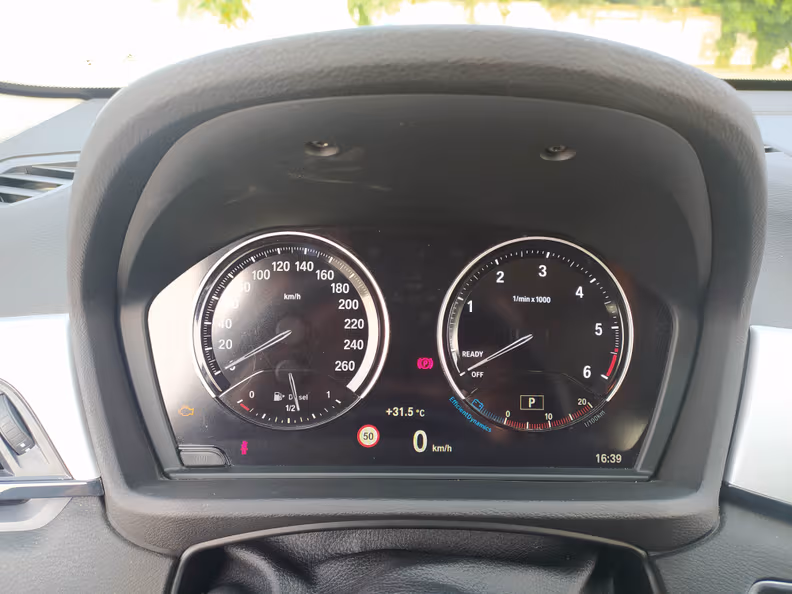 BMW X1 - 11