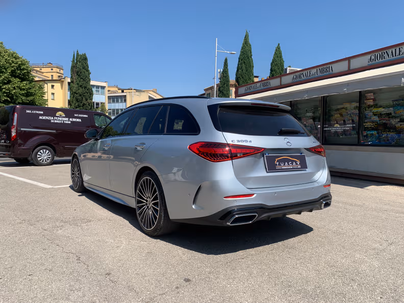 Mercedes-Benz C-Class - 12