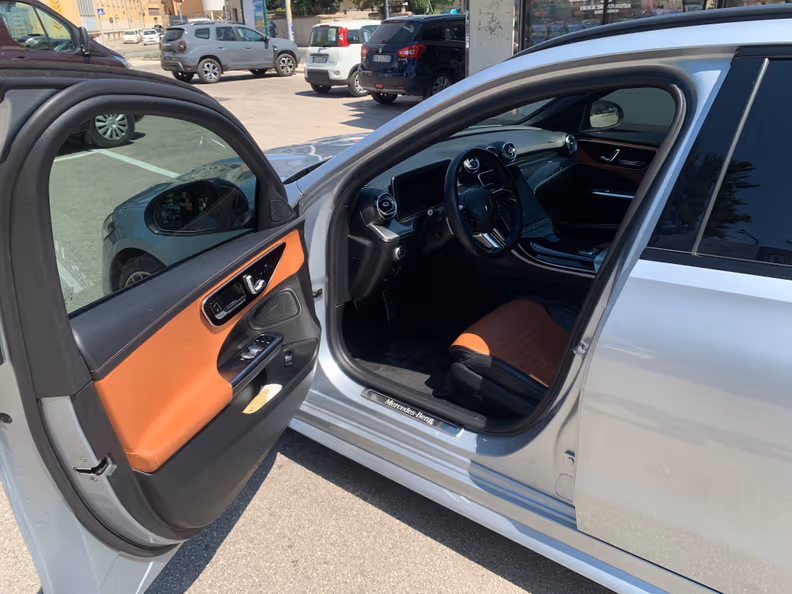 Mercedes-Benz C-Class - 28