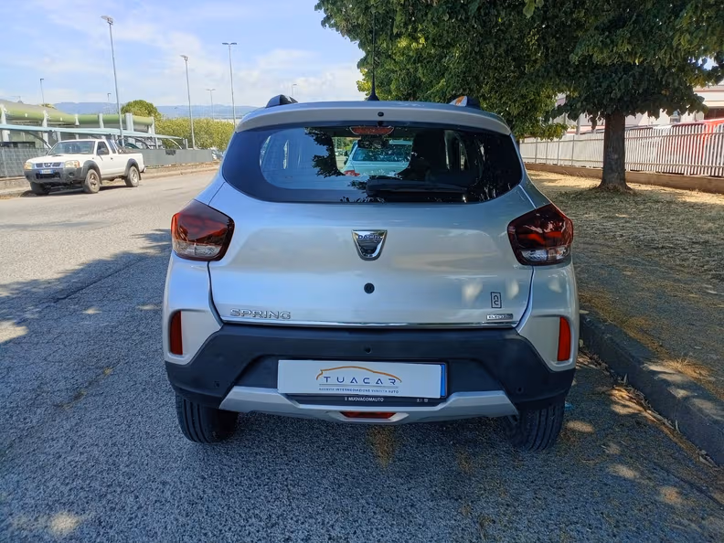 Dacia Spring - 8