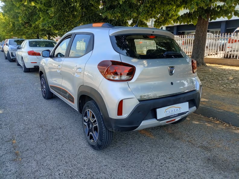 Dacia Spring - 13