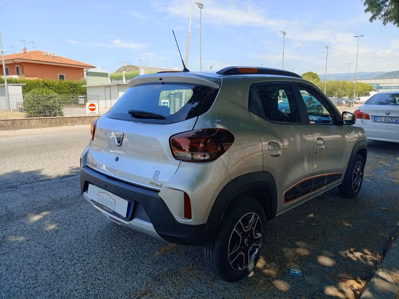 Dacia Spring - 5