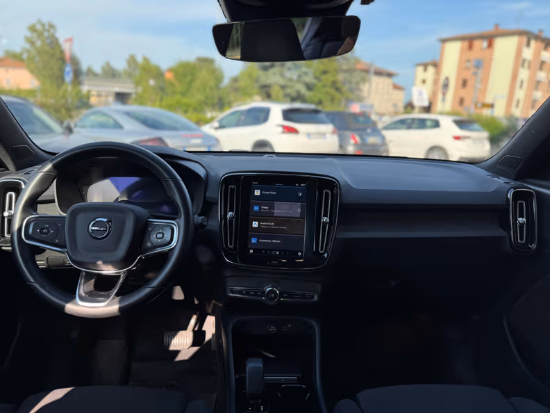 Volvo XC40 - 22